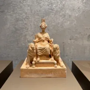 Kybele Heykeli, Bereket Tanrıçası